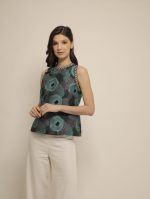 Scarlet in Teal - Image 4