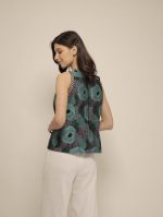 Scarlet in Teal - Image 2