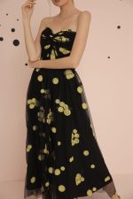 Lane in Black and Yellow - Image 2