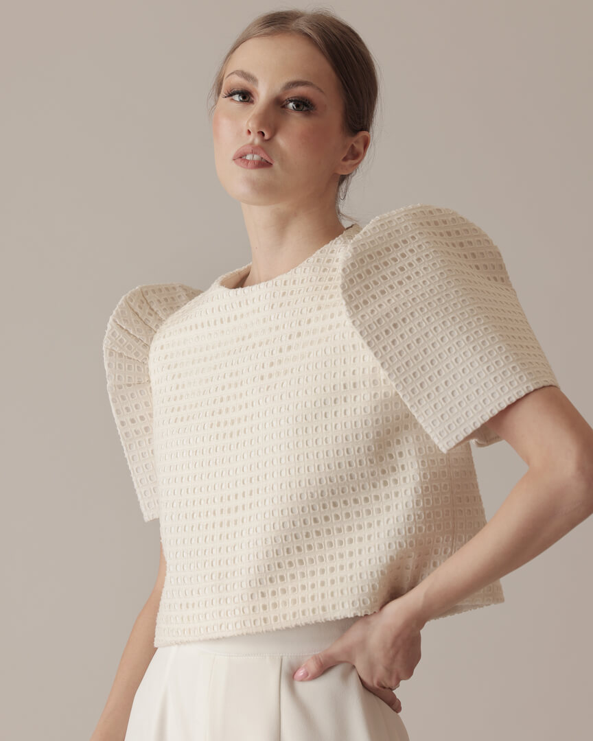 Isa in Cream