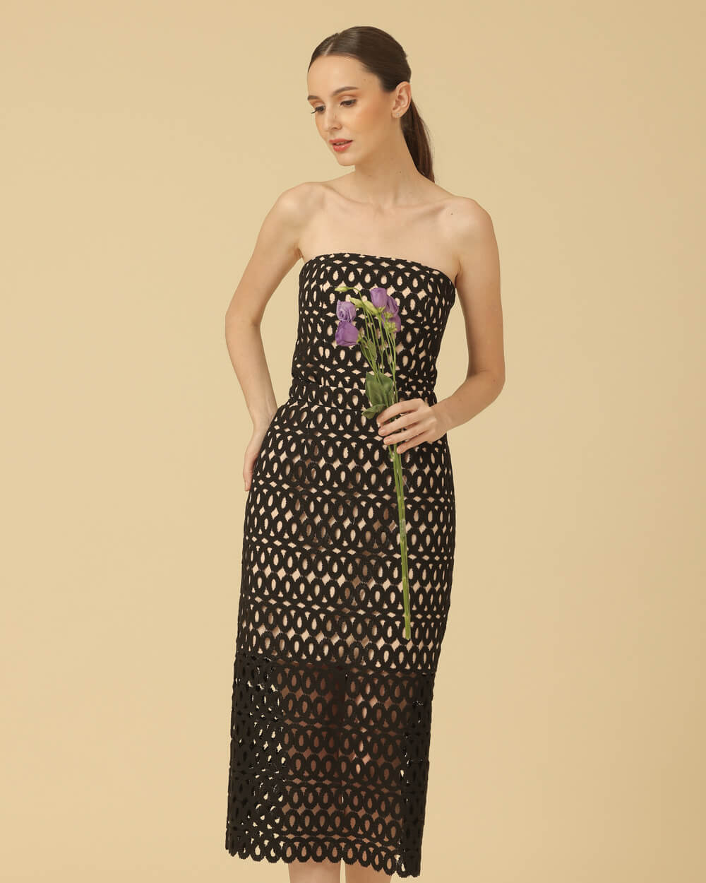 070A5090 Tea in Black - Image 1