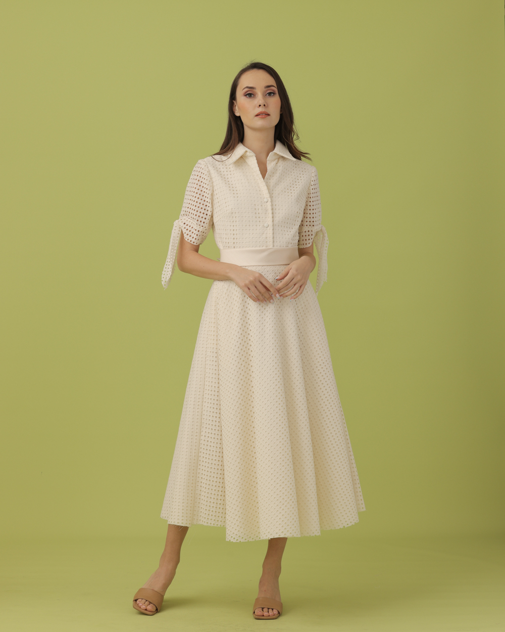 070A9373 Arline in Cream - Image 1