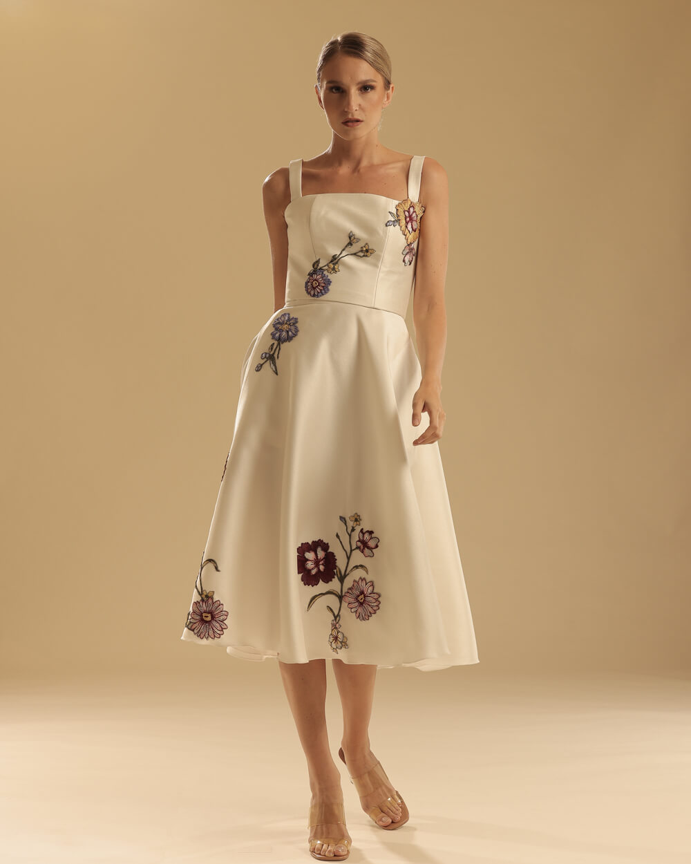 070A4198 Demeter in Ivory - Image 1