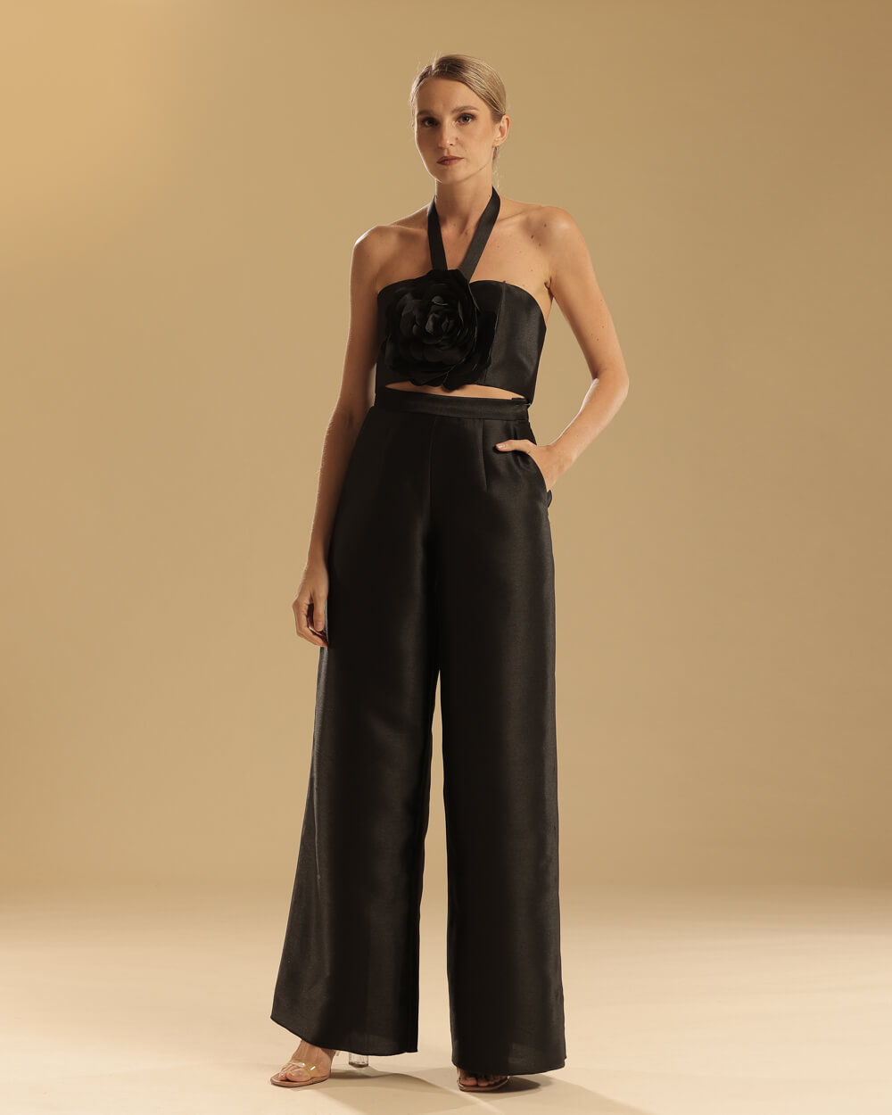 070A8382 Adrienn - Image 1