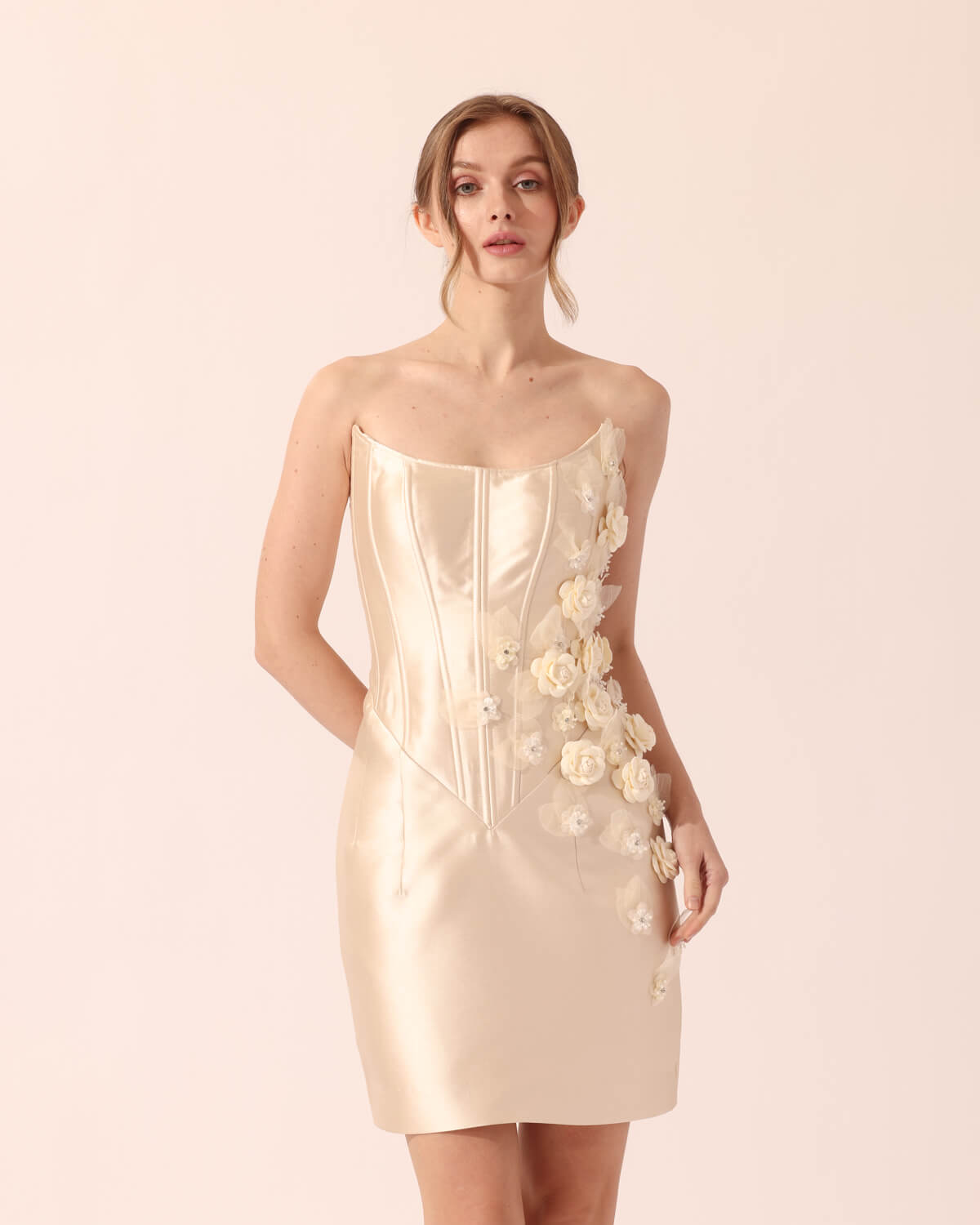 3V8A5536 Benoit in Cream - Image 1