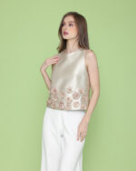 Inna in Beige - Image 3