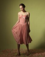 Aubin in Red and Cream - Image 3